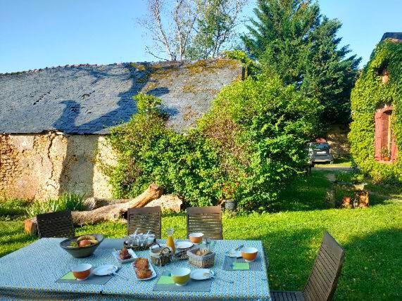 La Ferme Des Douceurs Bed & Breakfast Cervon ภายนอก รูปภาพ